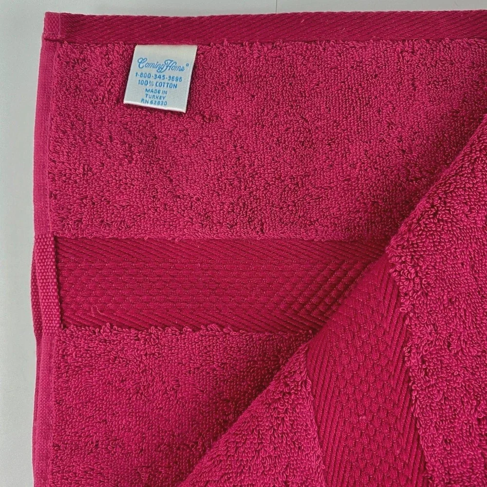 NEW Lands End Bath Towel XL 30 x 57 Turkish 100% Combed Cotton Absorbent Fuschia